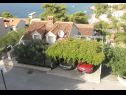 Appartamenti Damir - 80 m from beach: A1(4), A2(2+2) Postira - Isola di Brac  - il parcheggio