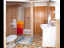 Appartamenti Damir - 80 m from beach: A1(4), A2(2+2) Postira - Isola di Brac  - Appartamento - A2(2+2): il bagno con la toilette