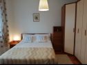Appartamenti Mika - 150m from the sea A1(6), A2(4) Postira - Isola di Brac  - Appartamento - A1(6): la camera da letto