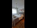Appartamenti Žana - 30m from beach; A1(4+2), A2(4) Postira - Isola di Brac  - Appartamento - A2(4): la camera da letto