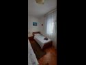 Appartamenti Žana - 30m from beach; A1(4+2), A2(4) Postira - Isola di Brac  - Appartamento - A2(4): la camera da letto