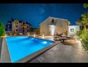 Casa vacanza Maria - private pool & parking: H(4+1) Supetar - Isola di Brac  - Croazia - la piscina