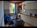 Appartamenti Mar - 50 m from beach: A1(4+1), A2(4+1), A3(4+1) Sutivan - Isola di Brac  - Appartamento - A1(4+1): la cucina con la sala da pranzo