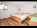 Appartamenti Žana - close to beach: A1(5+1) Veliki, A2(3) Mali Arbanija - Isola di Ciovo  - Appartamento - A2(3) Mali: la camera da letto