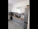 Appartamenti Lilac - 100m from pebble beach : A1(7) Arbanija - Isola di Ciovo  - Appartamento - A1(7): la cucina