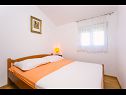 Appartamenti Ivica - 150 m from sea: A1(7), A2(4) Mastrinka - Isola di Ciovo  - Appartamento - A2(4): la camera da letto