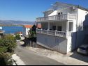 Appartamenti Ivica - 150 m from sea: A1(7), A2(4) Mastrinka - Isola di Ciovo  - la casa
