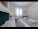 Appartamenti Nick - jacuzzi & seaview: A1(4+1) Mastrinka - Isola di Ciovo  - Appartamento - A1(4+1): la camera da letto