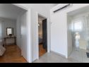 Appartamenti Nick - jacuzzi & seaview: A1(4+1) Mastrinka - Isola di Ciovo  - Appartamento - A1(4+1): il corridoio