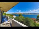 Casa vacanza Jelka - 50 m from beach: H(10+2) Okrug Donji - Isola di Ciovo  - Croazia - la terrazza
