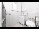 Appartamenti Bozo - 100m to the sea: A1(4), A2(4), A3(4), A4(4), A5(4) Okrug Donji - Isola di Ciovo  - Appartamento - A1(4): la toilette