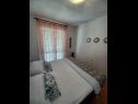 Appartamenti Marijica - 100m from the beach A1(4), A2(6) Okrug Gornji - Isola di Ciovo  - Appartamento - A1(4): la camera da letto