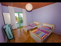 Appartamenti Vinko - 80 m from beach: A1(4+2), A2(4+2) Okrug Gornji - Isola di Ciovo  - Appartamento - A2(4+2): la camera da letto