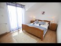 Appartamenti Antonia - 5 m from sea : A4 (2+2), A5 (2+2) Okrug Gornji - Isola di Ciovo  - Appartamento - A5 (2+2): la camera da letto
