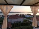 Appartamenti Tamara - great view: A1(2) Okrug Gornji - Isola di Ciovo  - Appartamento - A1(2): lo sguardo dalla terrazza