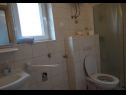 Appartamenti Mara - 70m from the sea A2(4+1), A3(4+1), A4(2+1), A1(2+1) Okrug Gornji - Isola di Ciovo  - Appartamento - A1(2+1): il bagno con la toilette