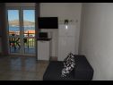 Appartamenti Mara - 70m from the sea A2(4+1), A3(4+1), A4(2+1), A1(2+1) Okrug Gornji - Isola di Ciovo  - Appartamento - A4(2+1): il soggiorno
