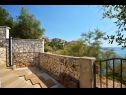 Casa vacanza Sreća - terrace with beautifull view H(7) Okrug Gornji - Isola di Ciovo  - Croazia - la scalinata