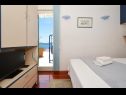 Appartamenti Bozo - amazing terrace and sea view: A1(4) Okrug Gornji - Isola di Ciovo  - Appartamento - A1(4): la camera da letto