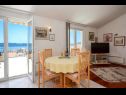 Appartamenti Bozo - amazing terrace and sea view: A1(4) Okrug Gornji - Isola di Ciovo  - Appartamento - A1(4): la sala da pranzo
