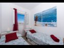 Appartamenti Duga - beachfront & seaview : A1(4+1), A2(4+1) Okrug Gornji - Isola di Ciovo  - Appartamento - A2(4+1): la camera da letto
