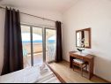 Appartamenti Mari - 150 m from sea: A1(2+1), A2(2+1), A3(2+1), A4(2+1) Okrug Gornji - Isola di Ciovo  - Appartamento - A3(2+1): la camera da letto