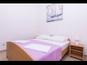 Appartamenti Ivica - garden terrace A1(2), A2(2+2) Slatine - Isola di Ciovo  - Appartamento - A1(2): la camera da letto