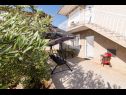 Appartamenti Ivica - garden terrace A1(2), A2(2+2) Slatine - Isola di Ciovo  - Appartamento - A2(2+2): la terrazza