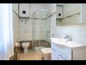 Appartamenti Mici 2 - great loaction and relaxing: SA2(2)  Cres - Isola di Cres  - Studio appartamento - SA2(2) : il bagno con la toilette