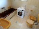 Appartamenti Radmi A1(4) - veliki, A2(4) - mali Novi Vinodolski - Riviera Crikvenica  - Appartamento - A1(4) - veliki: il bagno con la toilette