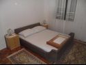 Appartamenti Marija - seaview: A1(2+1), A2(4), A3(2), A4(6+2) Novi Vinodolski - Riviera Crikvenica  - Appartamento - A4(6+2): la camera da letto