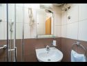 Appartamenti Pavo - comfortable with parking space: A1(2+3), SA2(2+1), A3(2+2), SA4(2+1), A6(2+3) Cavtat - Riviera Dubrovnik  - Studio appartamento - SA2(2+1): il bagno con la toilette