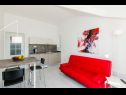 Appartamenti e camere Villa Bouganvillea - sea view & garden: A1 Deluxe (2+1), A2 Superior (2+1), A3 Comfort (2+1), A4 Premium (2+1), R1 Deluxe (2), R2 Comfort (2) Mlini - Riviera Dubrovnik  - Appartamento - A4 Premium (2+1): la cucina con la sala da pranzo