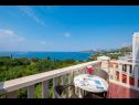 Appartamenti e camere Villa Bouganvillea - sea view & garden: A1 Deluxe (2+1), A2 Superior (2+1), A3 Comfort (2+1), A4 Premium (2+1), R1 Deluxe (2), R2 Comfort (2) Mlini - Riviera Dubrovnik  - Appartamento - A4 Premium (2+1): lo sguardo dalla terrazza