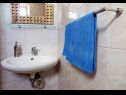 Appartamenti Oasis - 50 m from the sea: SA1(2+2), A2(4+1) Veli Rat - Isola di Dugi otok  - Studio appartamento - SA1(2+2): il bagno con la toilette
