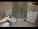 Appartamenti Niko - with pool : A1(2+2), A2(4), A3(2+2), A4(2+2), A5(2) Jelsa - Isola di Hvar  - Appartamento - A2(4): il bagno con la toilette