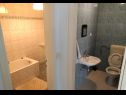 Appartamenti Var - with nice garden: A1(5+1), A2(5+1), A3(2+2) Sveta Nedjelja - Isola di Hvar  - Appartamento - A2(5+1): il bagno con la toilette