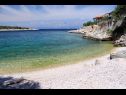 Appartamenti Sea View - 7 m from beach: A1(5+1) Baia Zarace (Gdinj) - Isola di Hvar  - Croazia - la spiaggia