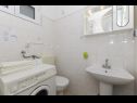 Appartamenti Maca - seafront: A1(5), A2(6+1) Baia Zarace (Gdinj) - Isola di Hvar  - Appartamento - A2(6+1): il bagno con la toilette