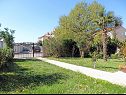 Appartamenti Jana: A3(4), A5(4), A6(4) Medulin - Istria  - il cortile