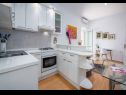 Appartamenti Ariana - central & comfy: A1(4) Porec - Istria  - Appartamento - A1(4): la cucina con la sala da pranzo