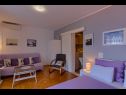 Appartamenti Vedro - 50 m from sea: 1- Red(4+1), 2 - Purple(2+1), 3 - Blue(2), 4 - Green(2+2) Korcula - Isola di Korcula  - Appartamento - 2 - Purple(2+1): l’intreno