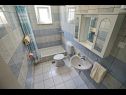 Appartamenti Sunny - 50 m from sea: A2(4) Lumbarda - Isola di Korcula  - Appartamento - A2(4): il bagno con la toilette