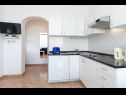Appartamenti Kate - 100 m from beach : A1(2+3), A2(2+1) Malinska - Isola di Krk  - Appartamento - A2(2+1): la cucina
