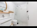 Casa vacanza Hoda H(4) Vrbnik - Isola di Krk  - Croazia - H(4): il bagno con la toilette