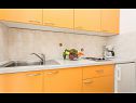 Appartamenti Vola A1(2), A2(2) Vrbnik - Isola di Krk  - Appartamento - A2(2): la cucina con la sala da pranzo