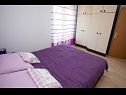 Appartamenti Luka A1(4), A2(4) Vrbnik - Isola di Krk  - Appartamento - A1(4): la camera da letto