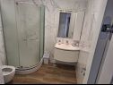 Appartamenti Igor - with pool: SA5(2+1), A6(2+2) Kostrena - Quarnaro  - Studio appartamento - SA5(2+1): il bagno con la toilette