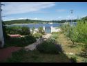 Appartamenti Azur - 10 m from sea: A1(4), SA2(2+1) Ilovik (Isola di Ilovik) - Isola di Losinj  - il giardino