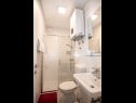 Appartamenti Anđelko - air conditioning: A1(6+2), A2(6+2) Baska Voda - Riviera Makarska  - Appartamento - A1(6+2): il bagno con la toilette